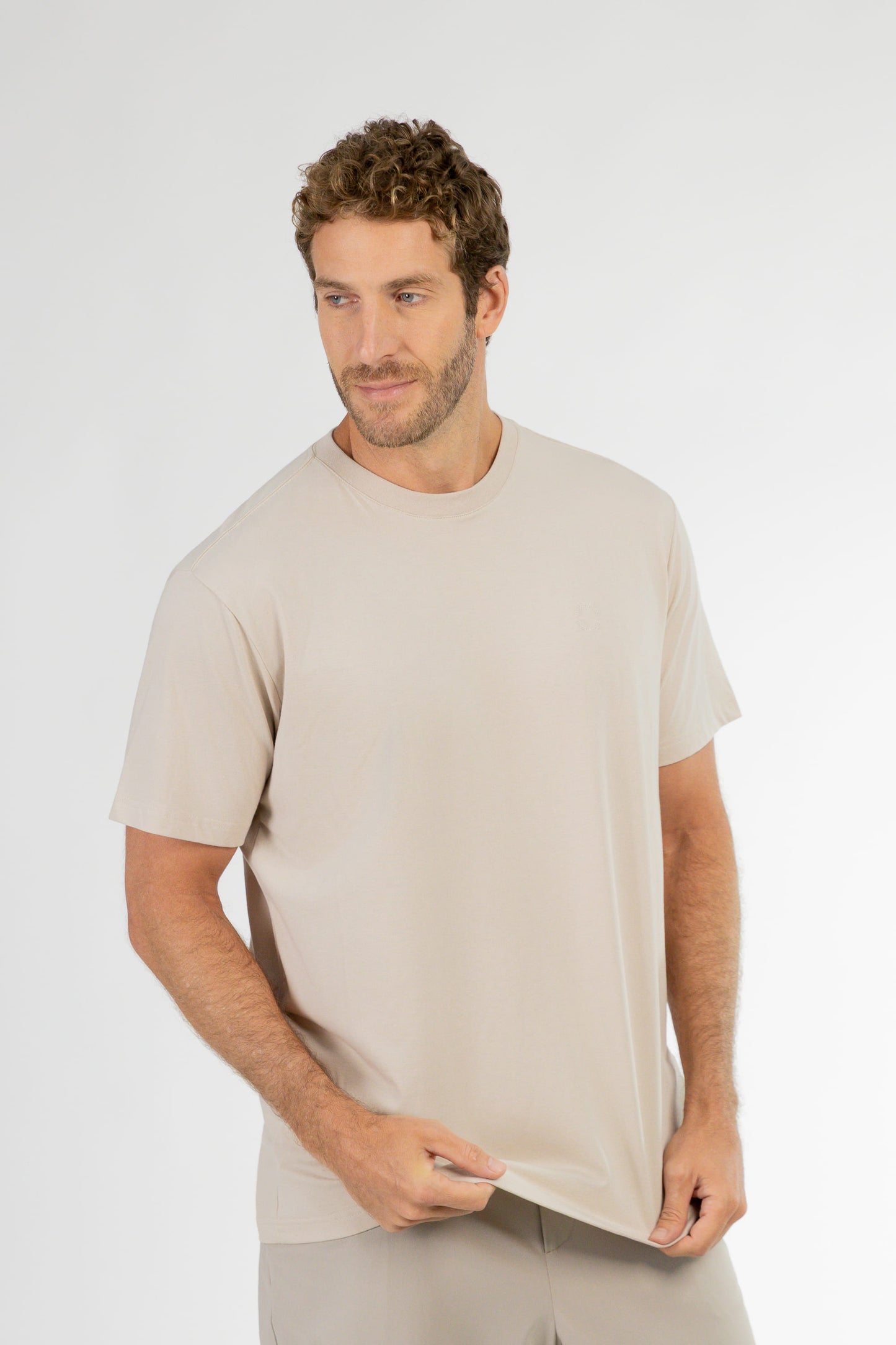 Camiseta Masculina em Suedine