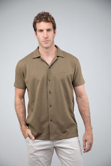 Camisa Masculina Manga Curta com Botões