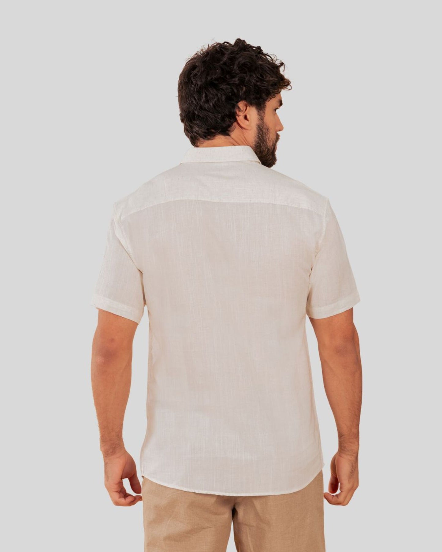Camisa Masculina Manga Curta com Botões