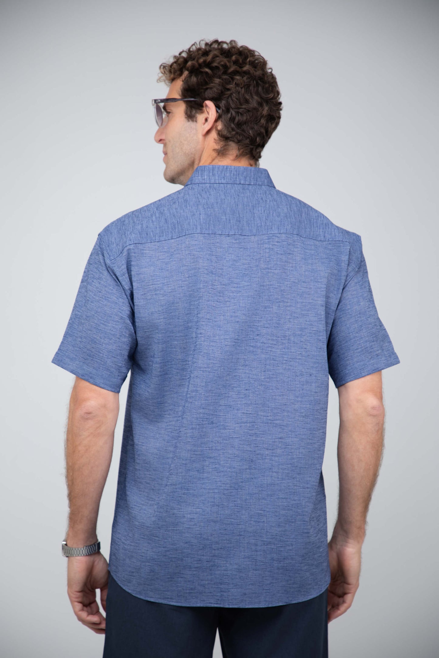 Camisa Masculina Manga Curta com Botões