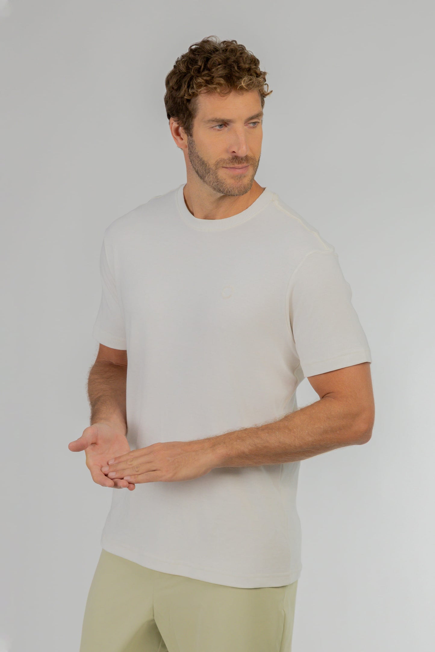 Camiseta Masculina em Suedine