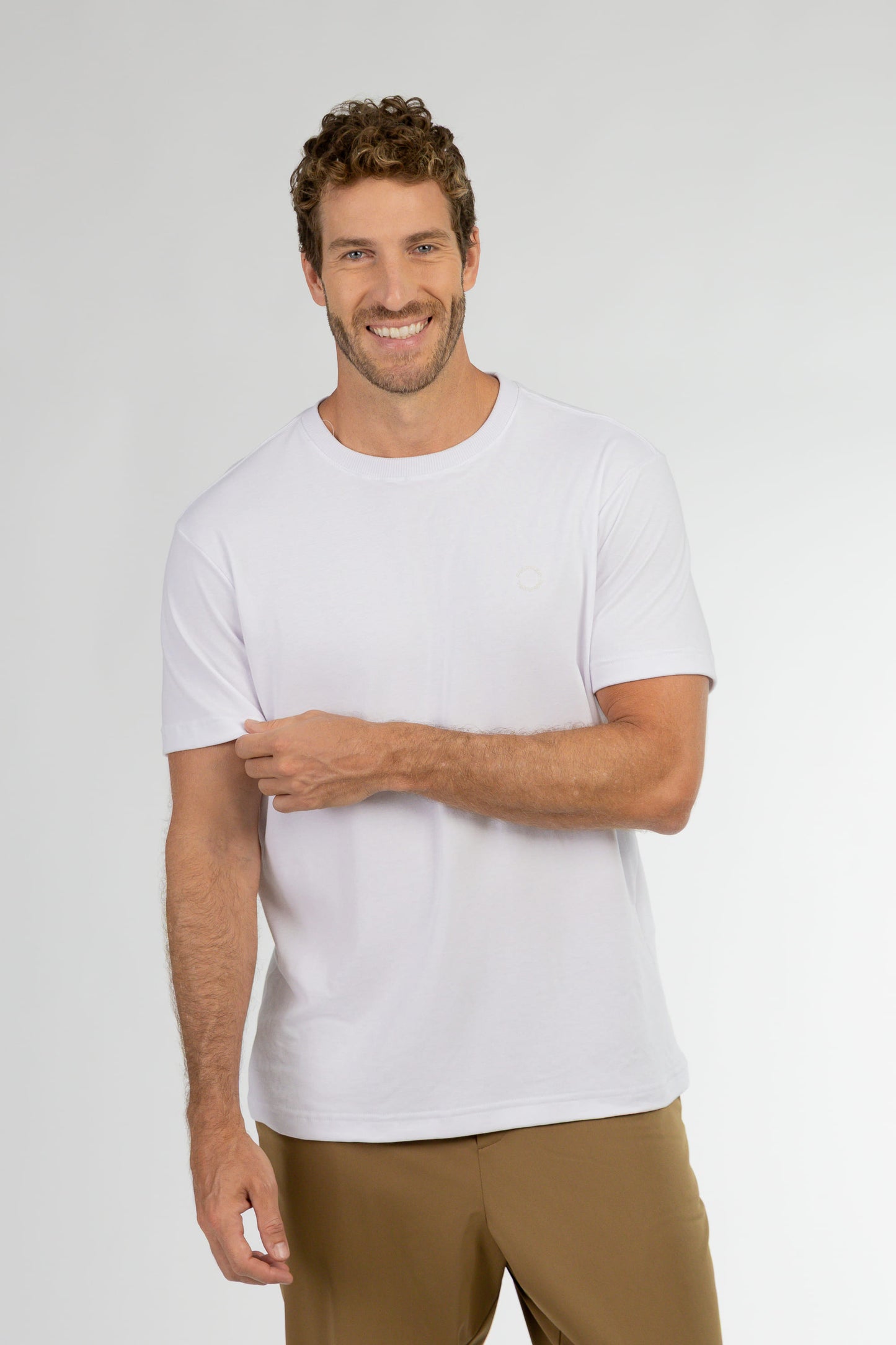Camiseta Masculina em Suedine