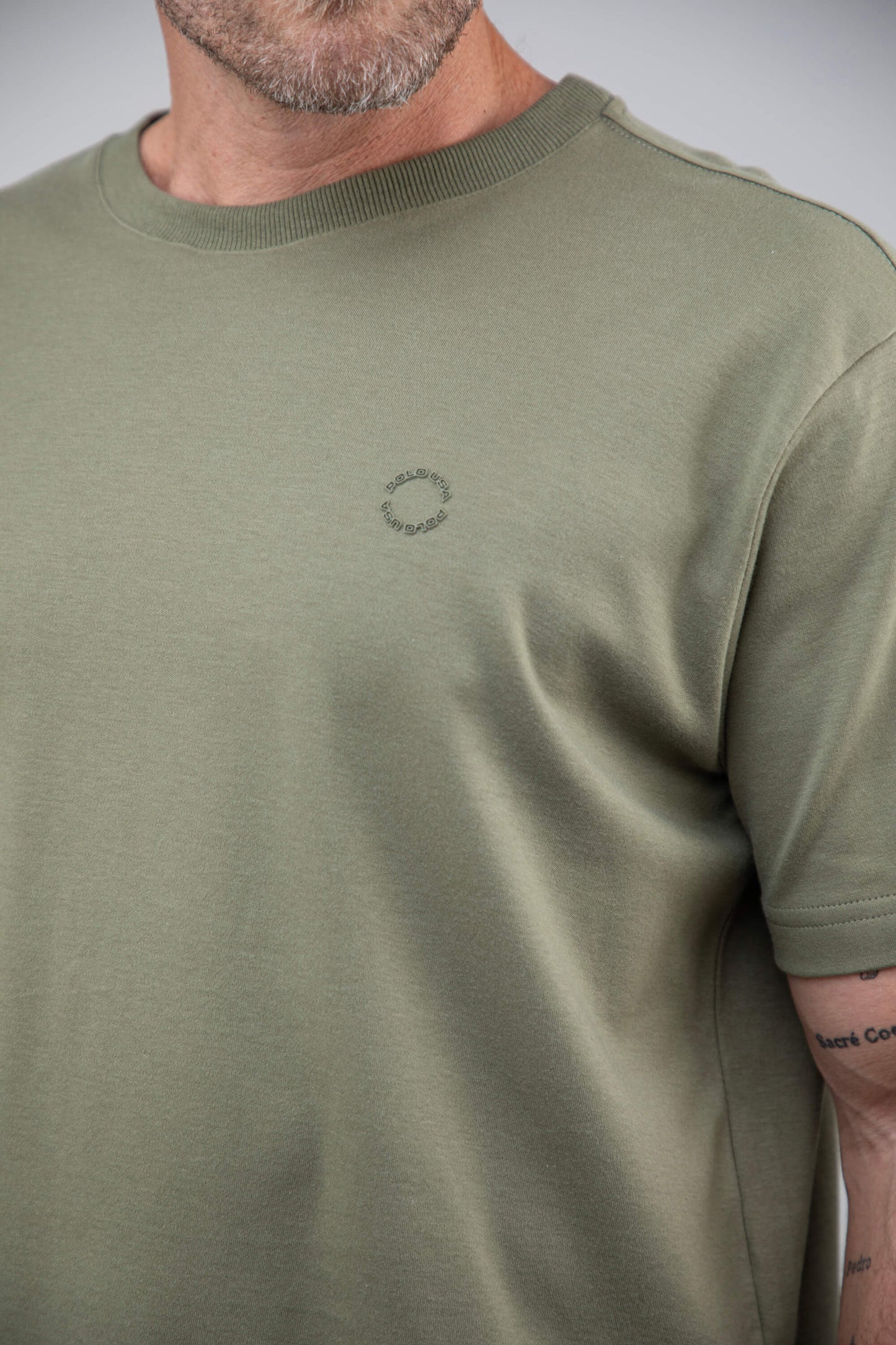 Camiseta Masculina em Suedine