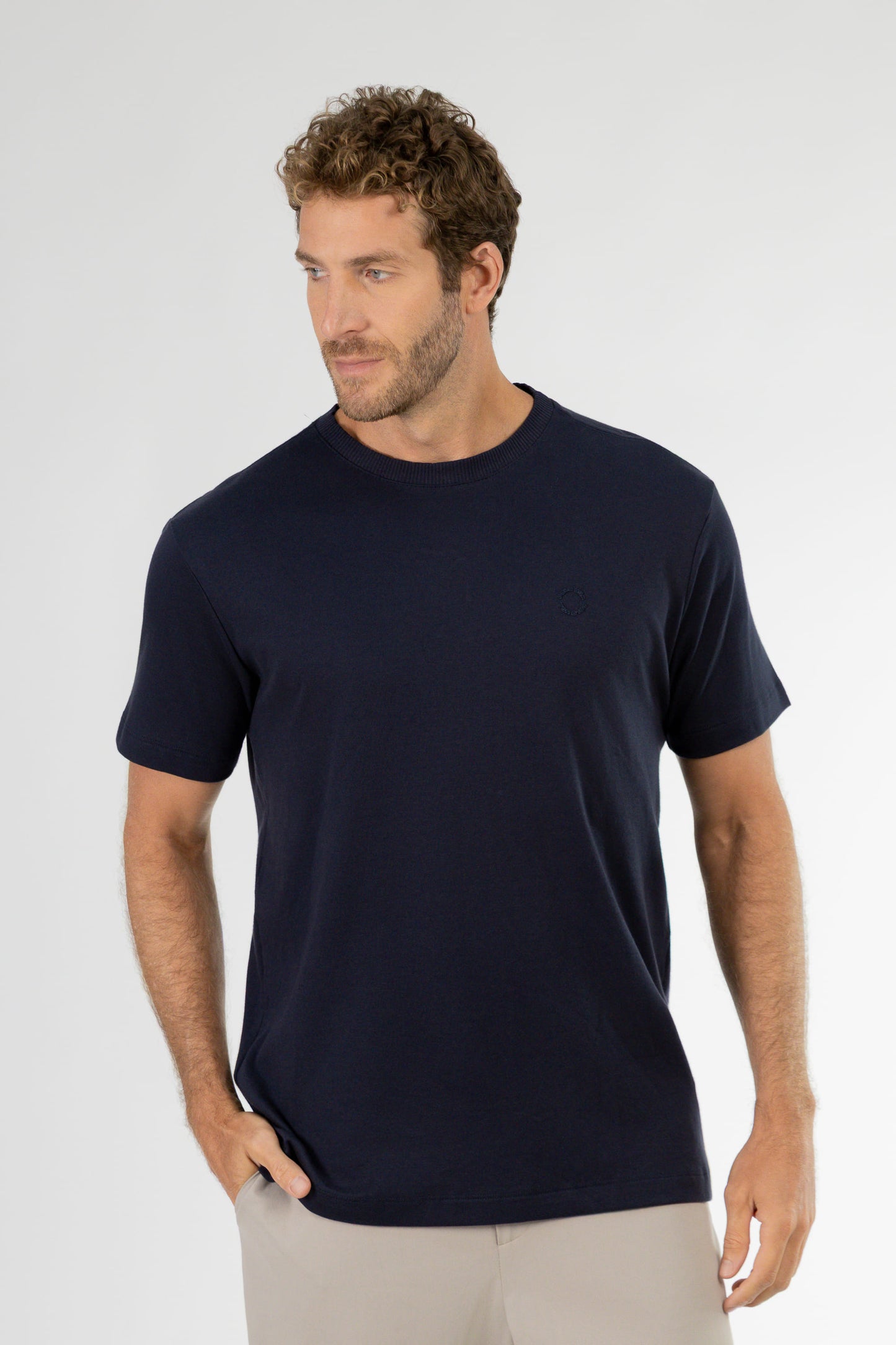 Camiseta Masculina em Suedine