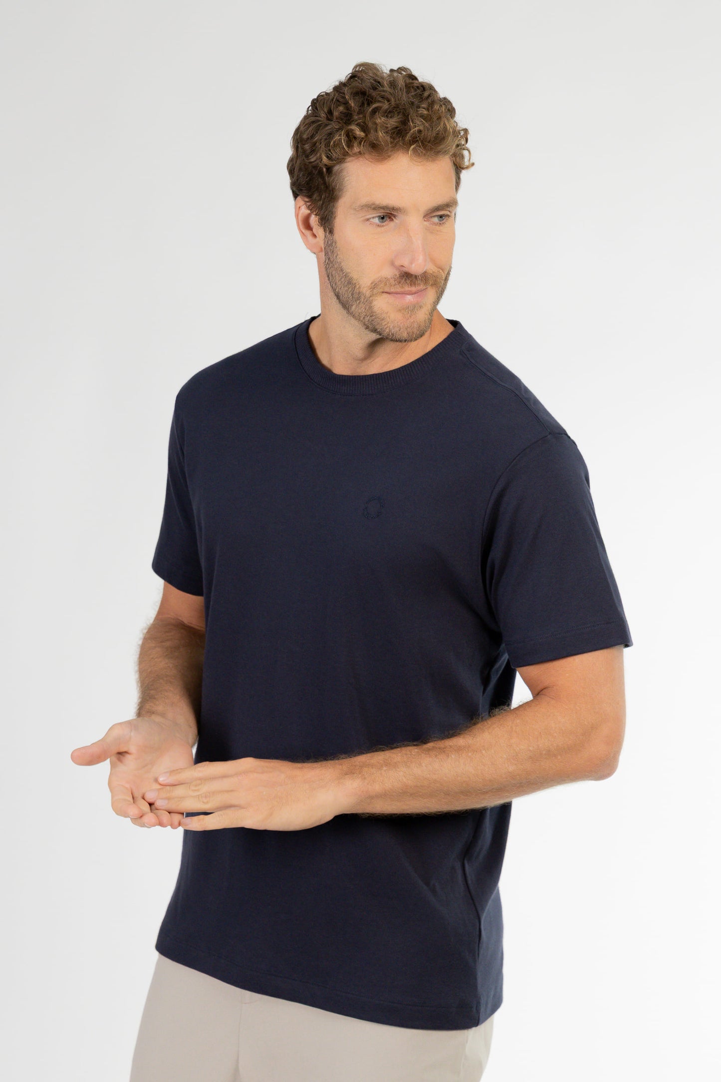 Camiseta Masculina em Suedine